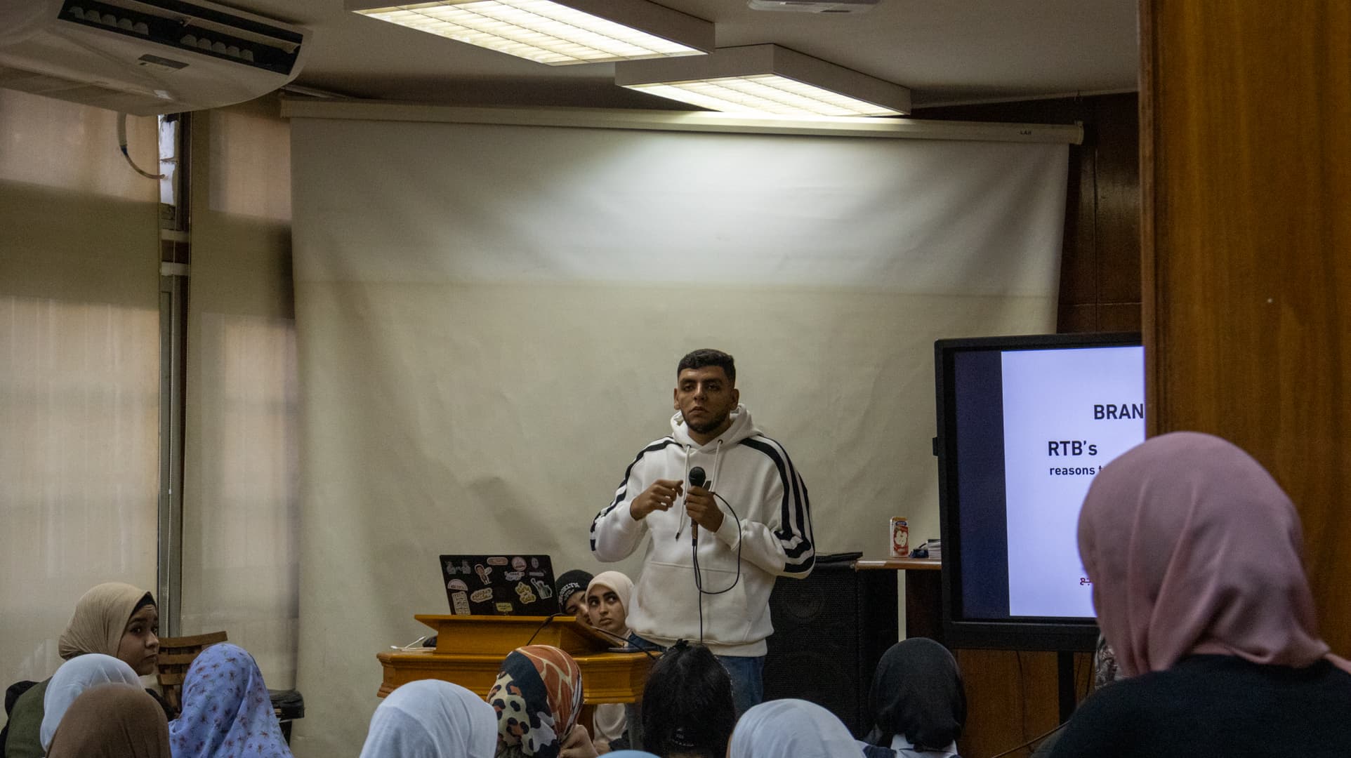 Marketing Fundamentals & Basics gallery 5